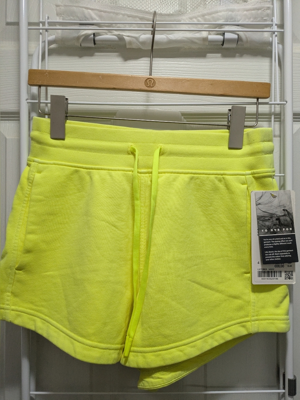 NWT Lululemon Inner Glow High-Rise Short 3"